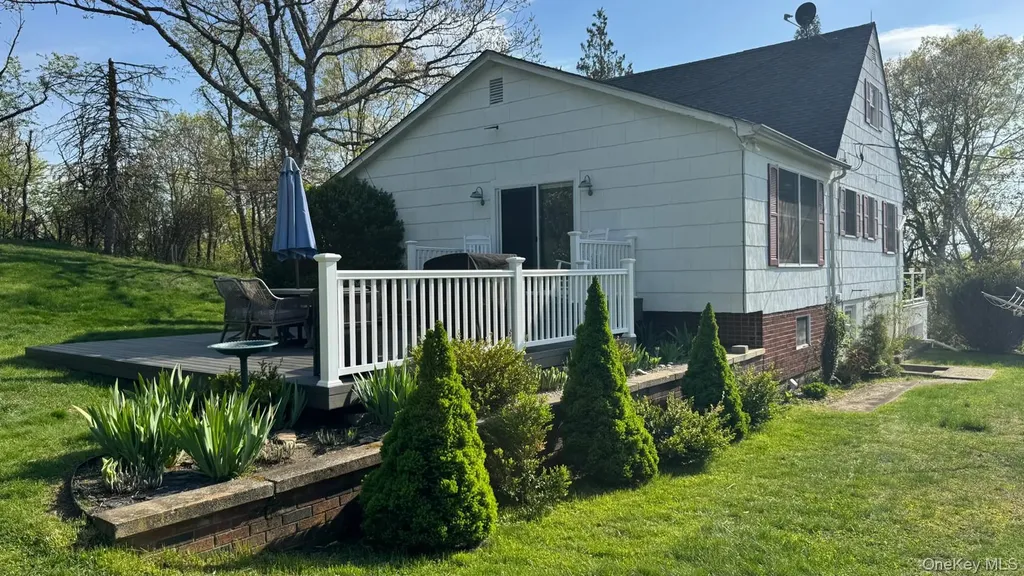 21 Varna Lane Mahopac NY 10541