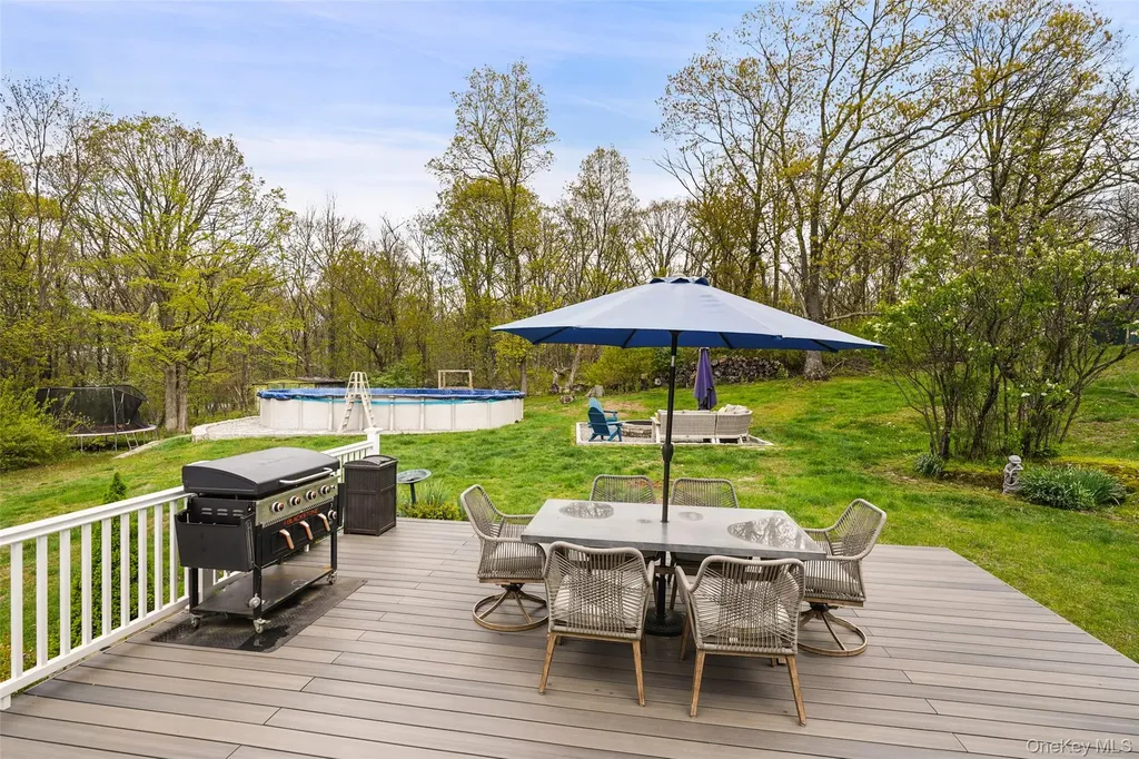 21 Varna Lane Mahopac NY 10541