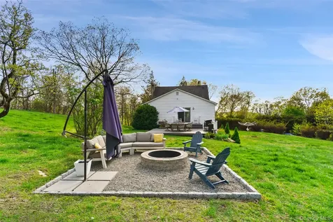 21 Varna Lane Mahopac NY 10541