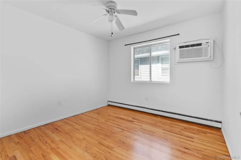 715 E Walnut Street Long Beach NY 11561