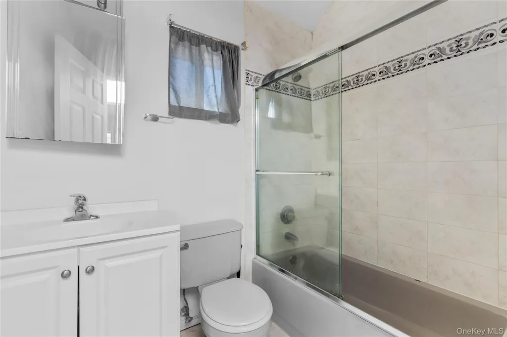 715 E Walnut Street Long Beach NY 11561