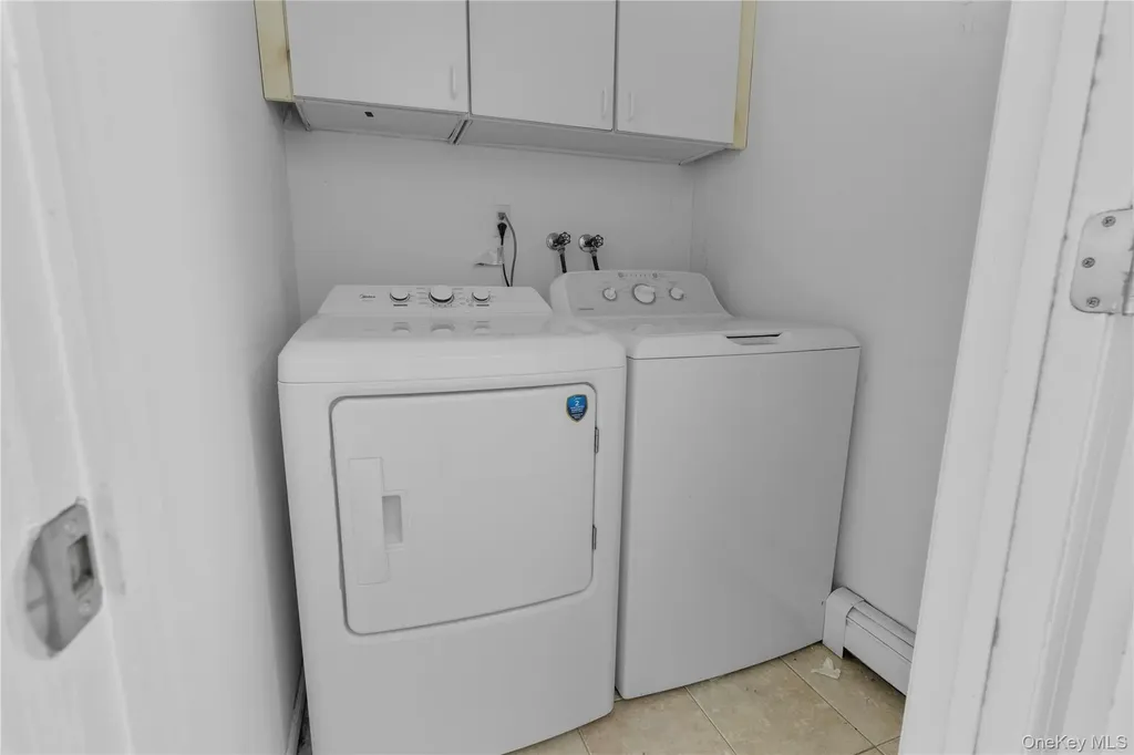 715 E Walnut Street Long Beach NY 11561