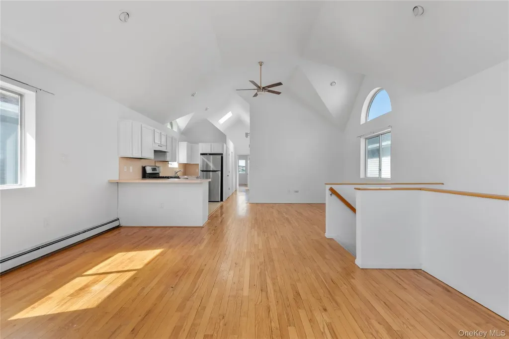 715 E Walnut Street Long Beach NY 11561