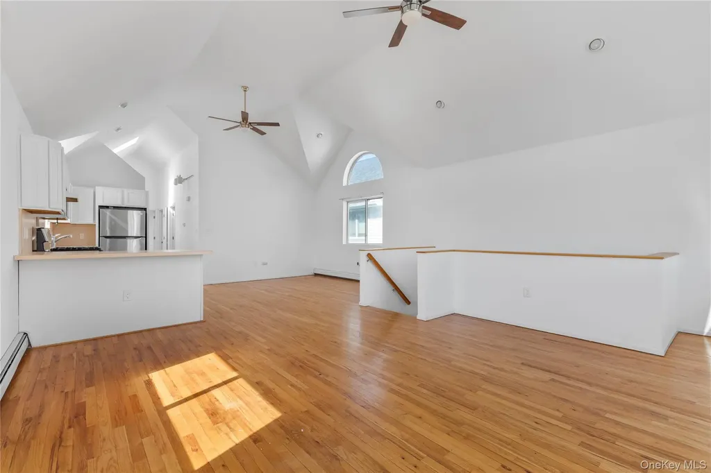 715 E Walnut Street Long Beach NY 11561