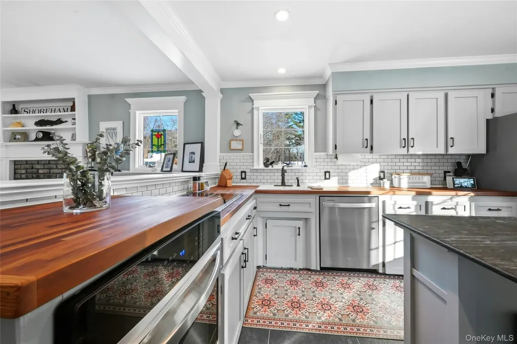 19 Walnut Drive Shoreham NY 11786
