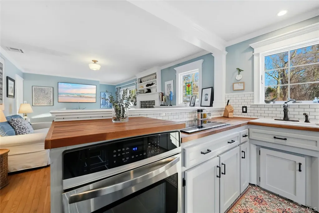 19 Walnut Drive Shoreham NY 11786