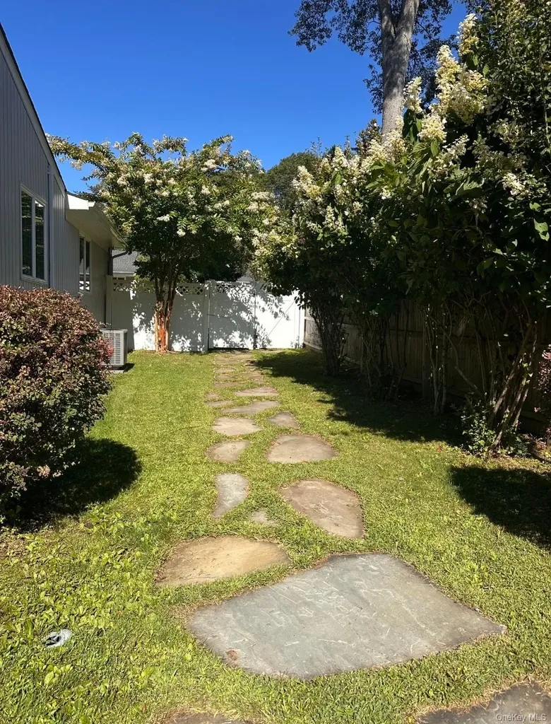 19 Walnut Drive Shoreham NY 11786
