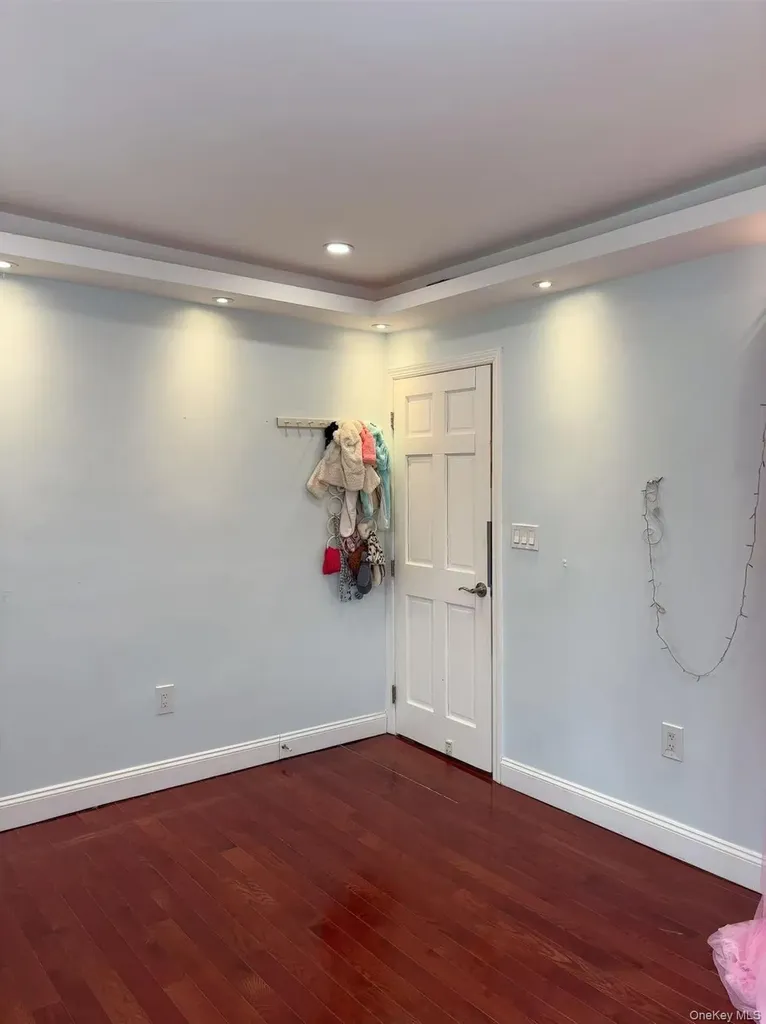 7547 193rd Street Fresh Meadows NY 11366