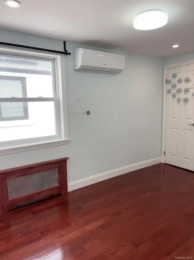 7547 193rd Street Fresh Meadows NY 11366