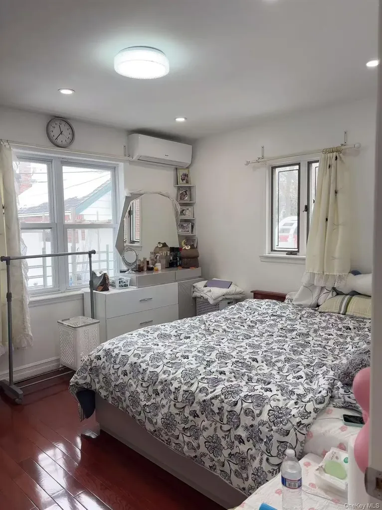 7547 193rd Street Fresh Meadows NY 11366