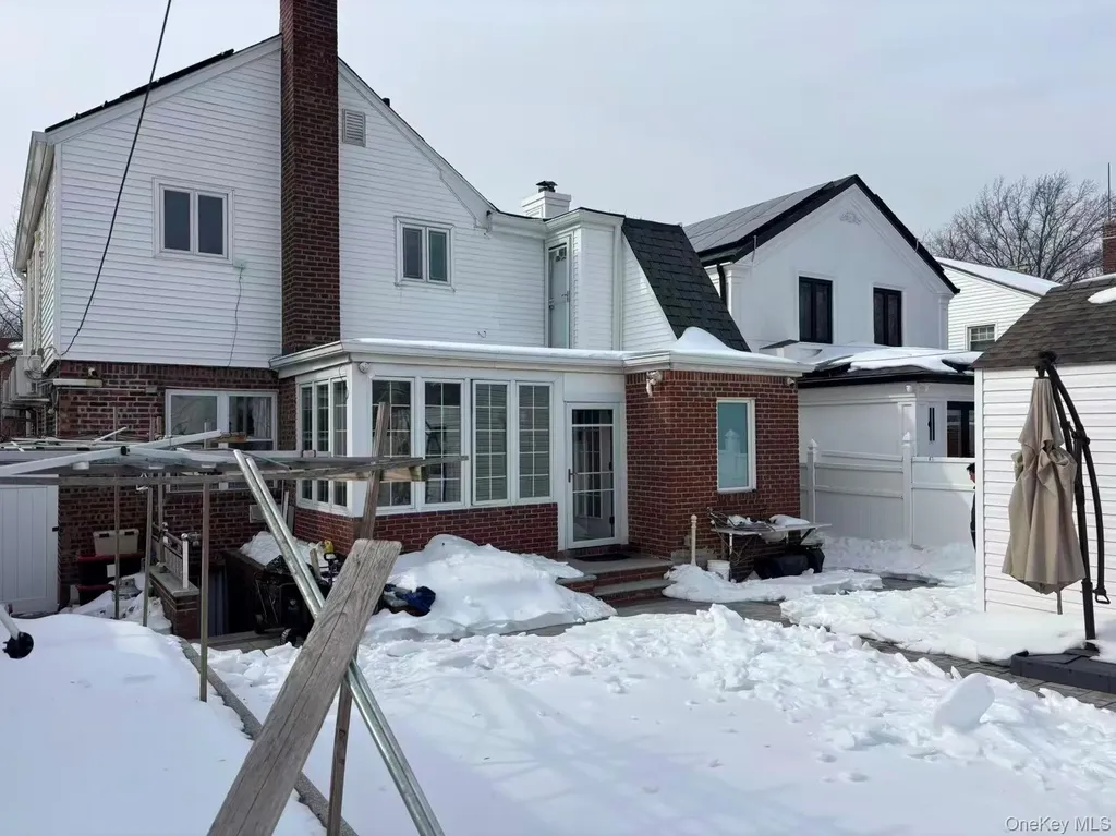 7547 193rd Street Fresh Meadows NY 11366