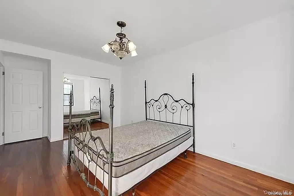68-20 Burns Street Forest Hills NY 11375