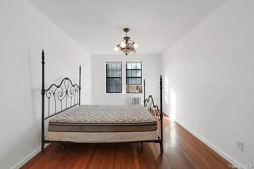 68-20 Burns Street Forest Hills NY 11375