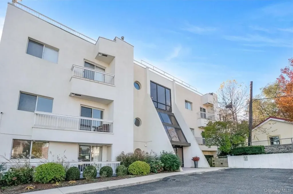 190 Schofield Street Bronx NY 10464
