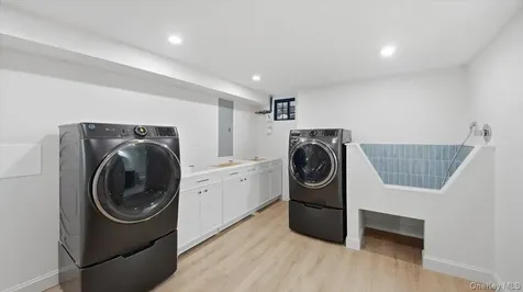 18 Lakeside Drive New Rochelle NY 10801