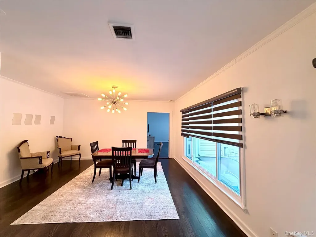 262 Channon Road Hewlett NY 11557