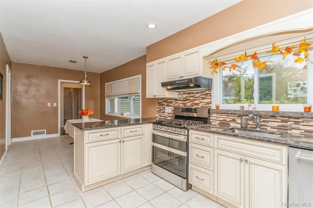 262 Channon Road Hewlett NY 11557