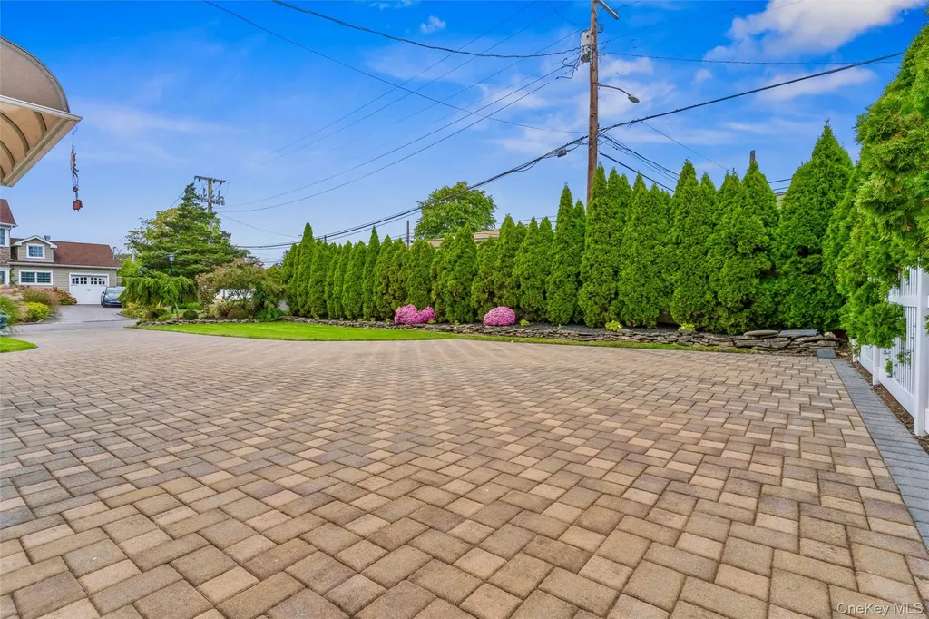 262 Channon Road Hewlett NY 11557