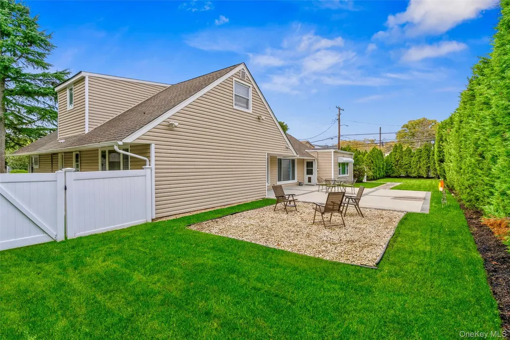 262 Channon Road Hewlett NY 11557