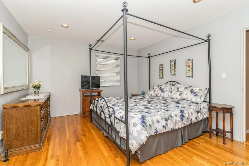 253 E Meadow Avenue East Meadow NY 11554