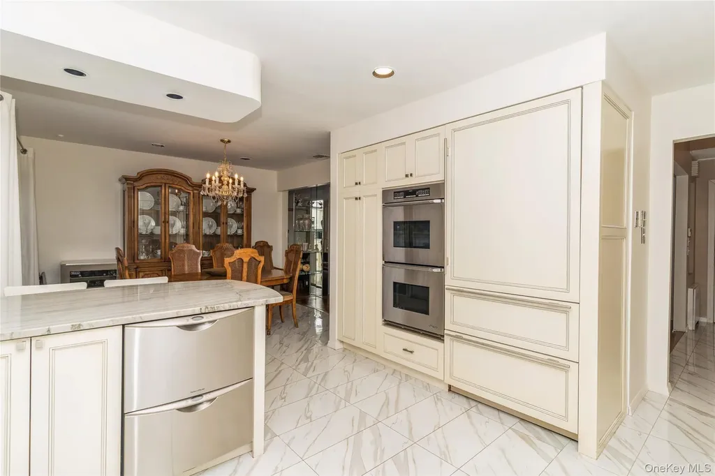 253 E Meadow Avenue East Meadow NY 11554