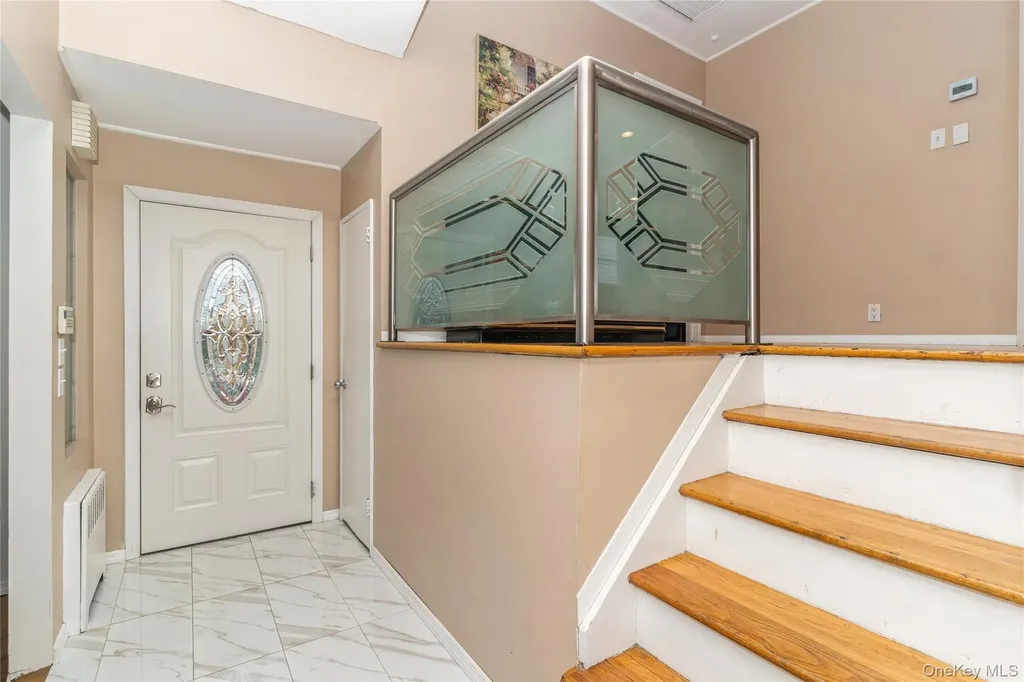 253 E Meadow Avenue East Meadow NY 11554