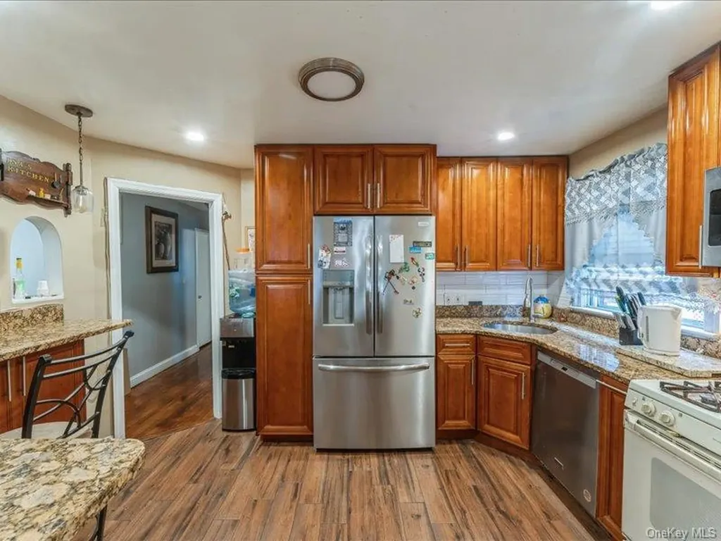 235-36 148th Avenue Rosedale NY 11422