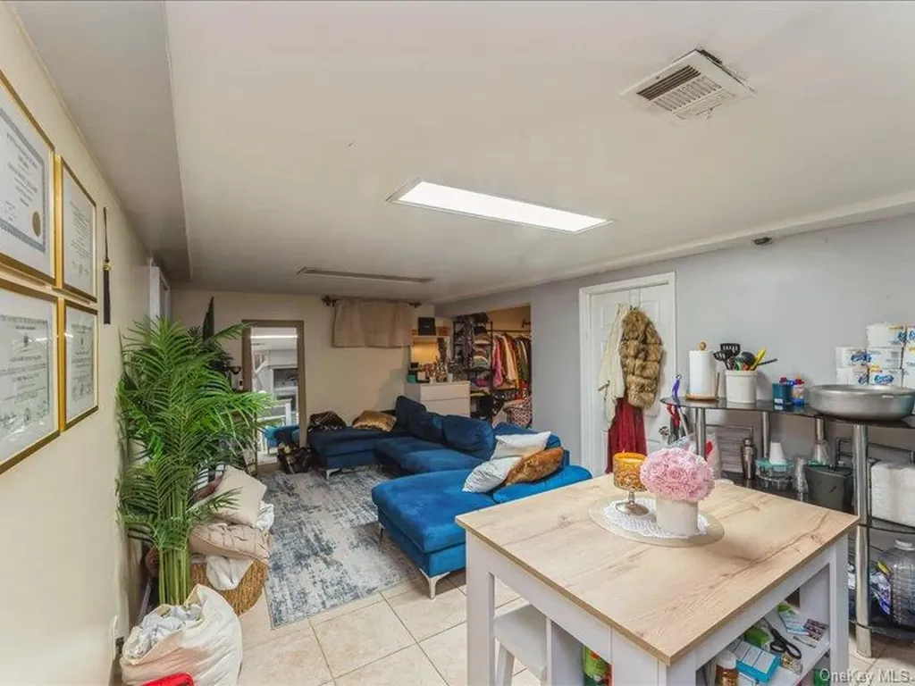 235-36 148th Avenue Rosedale NY 11422