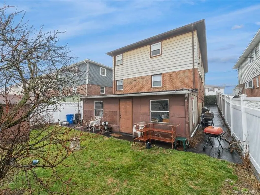 235-36 148th Avenue Rosedale NY 11422