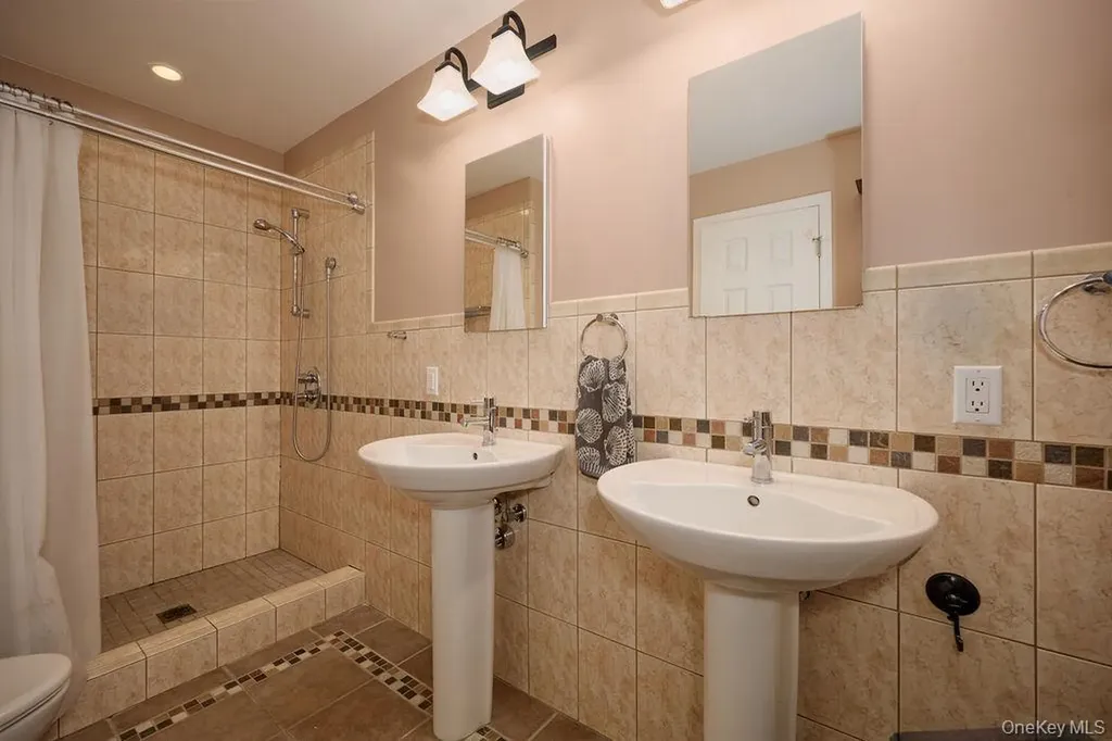 124 Braunsdorf Road Pearl River NY 10965