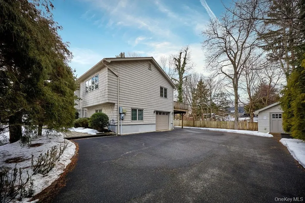 124 Braunsdorf Road Pearl River NY 10965