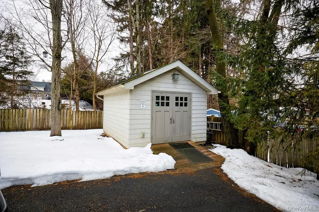 124 Braunsdorf Road Pearl River NY 10965