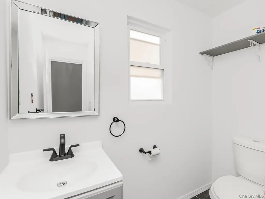 940 E 212th Street Bronx NY 10469