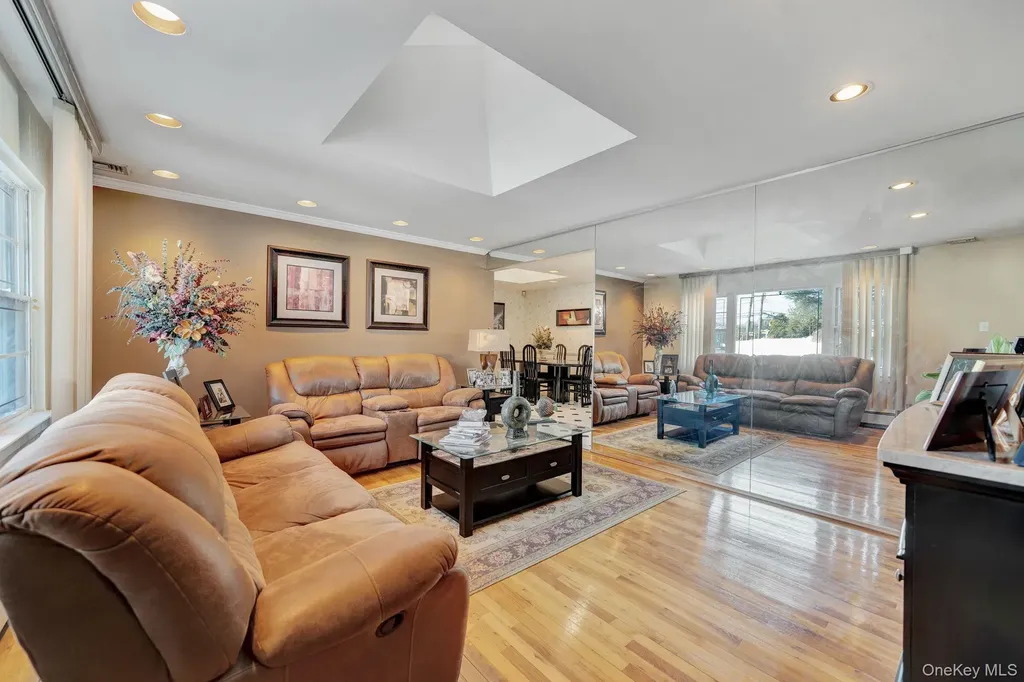 1 Stauber Drive Plainview NY 11803