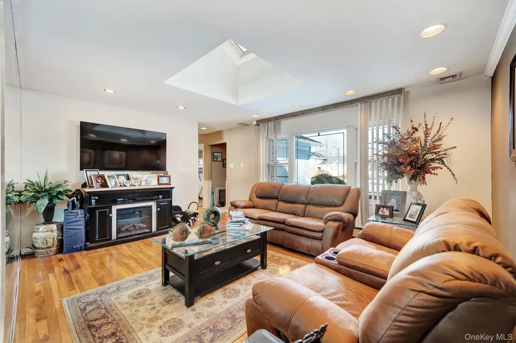 1 Stauber Drive Plainview NY 11803