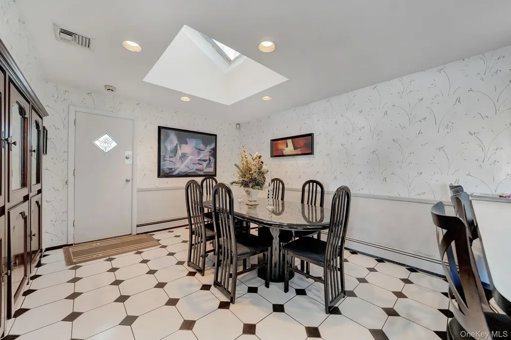 1 Stauber Drive Plainview NY 11803