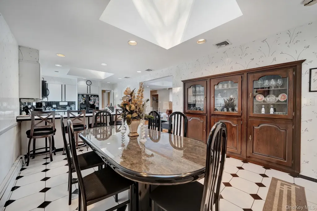 1 Stauber Drive Plainview NY 11803