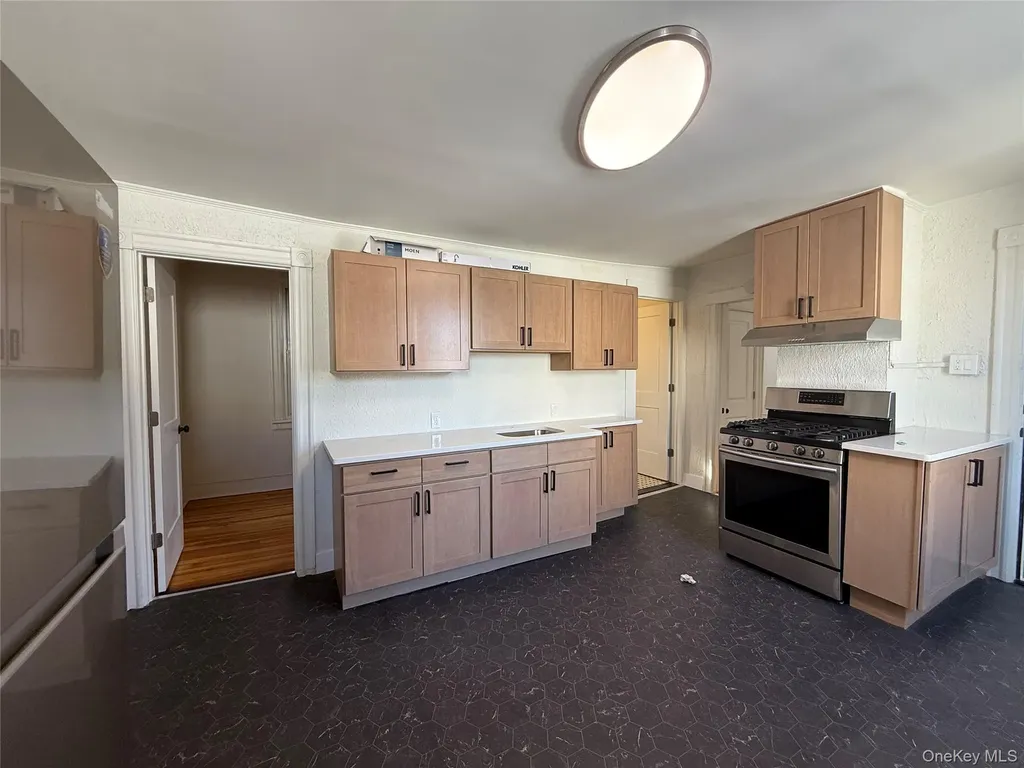 40 N Clover Street Poughkeepsie NY 12601