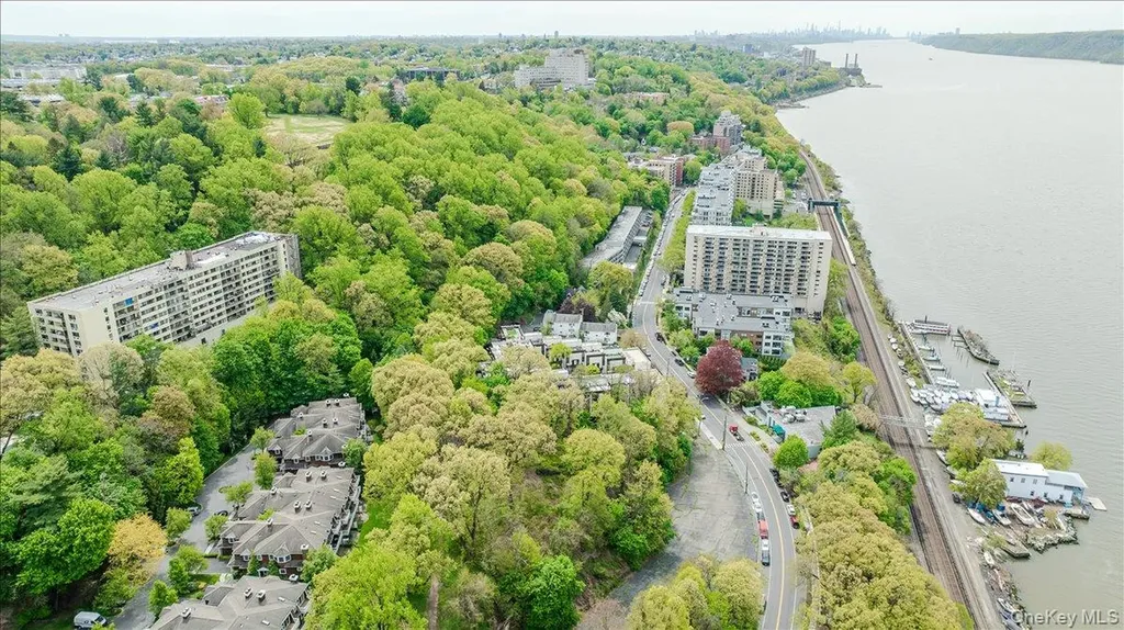 6 Riverpointe Road Hastings-on-hudson NY 10706