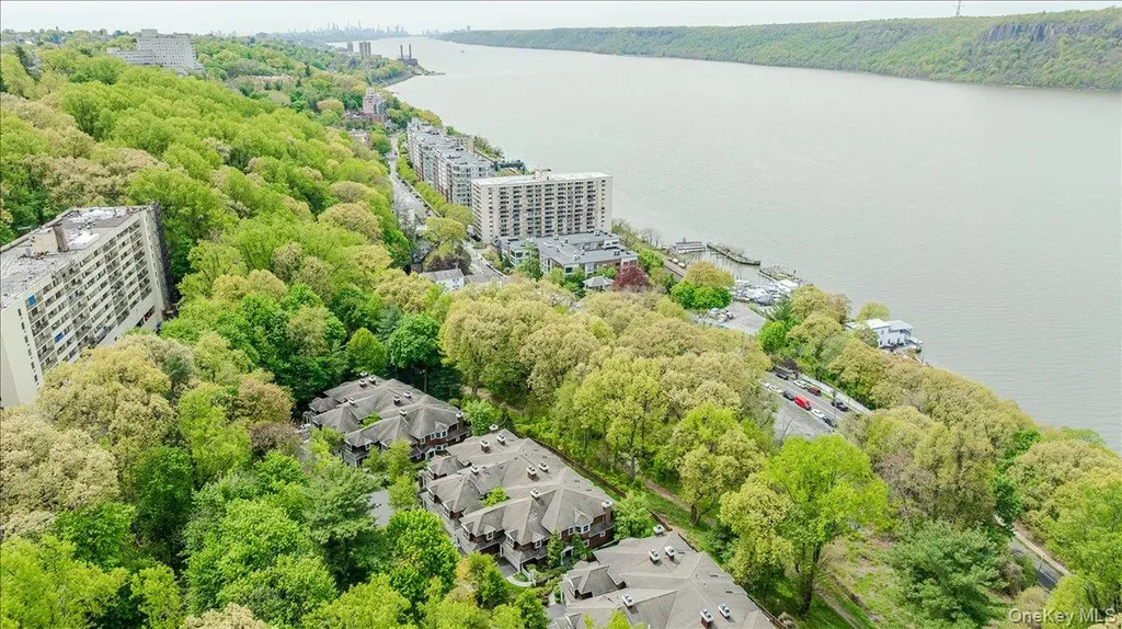 6 Riverpointe Road Hastings-on-hudson NY 10706