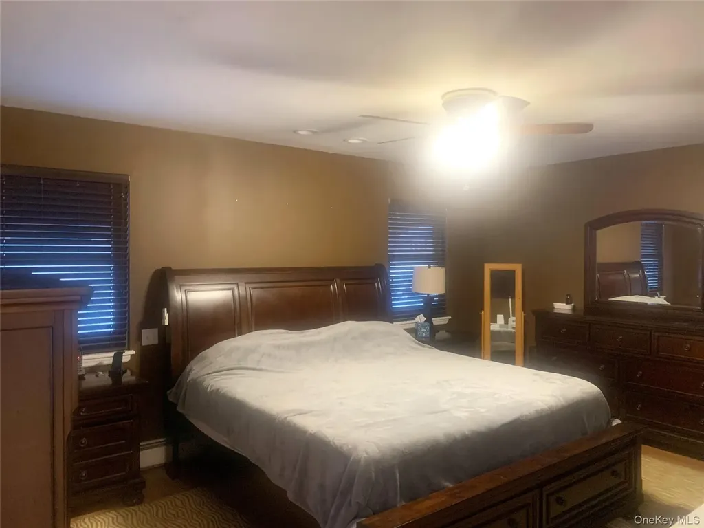 8 Autumn Lane Stony Point NY 10980