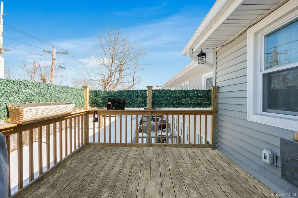 41 Arch Lane Islip NY 11751