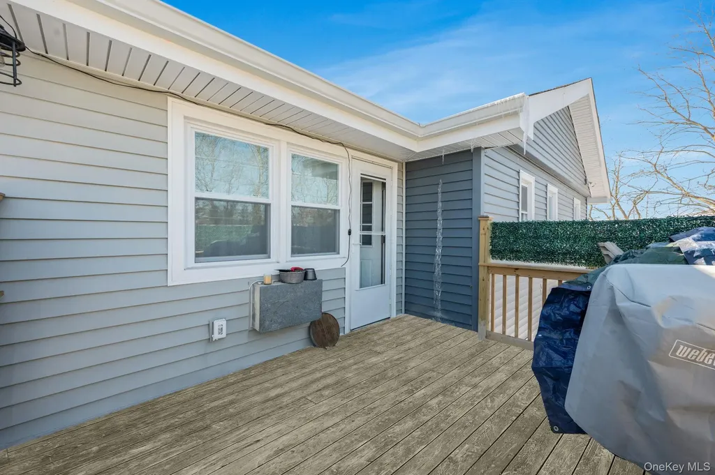 41 Arch Lane Islip NY 11751