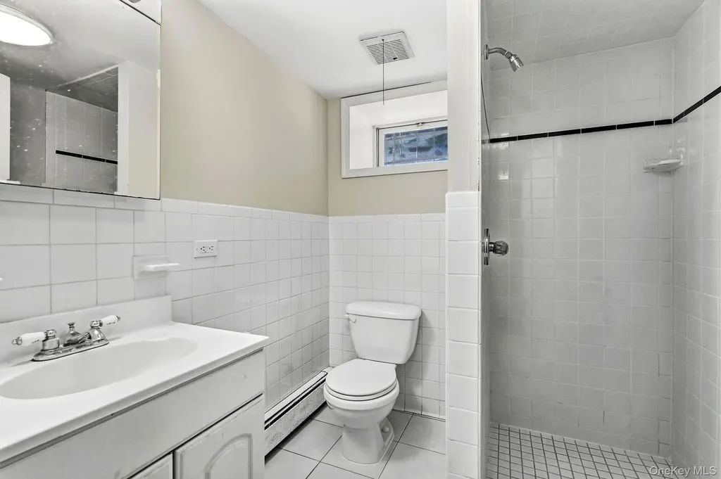232 W 259th Street Bronx NY 10471