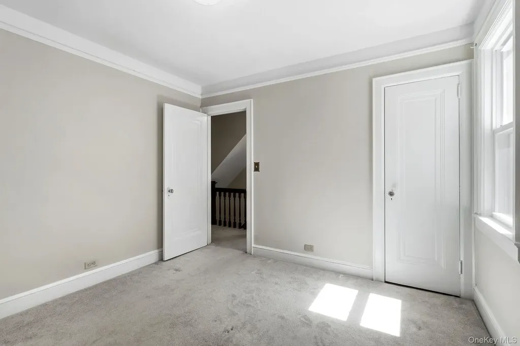 232 W 259th Street Bronx NY 10471