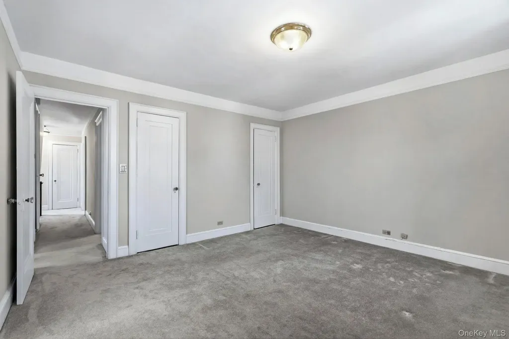 232 W 259th Street Bronx NY 10471