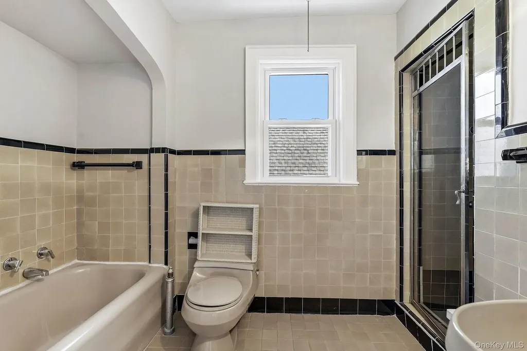 232 W 259th Street Bronx NY 10471