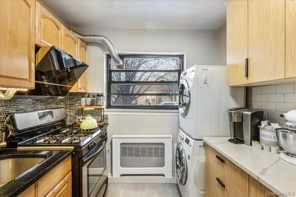 74-12 220th Street Bayside NY 11364