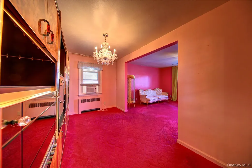 10 Taft Avenue Hempstead NY 11550