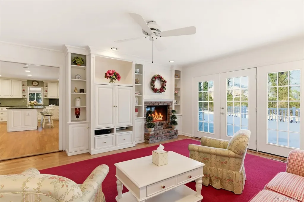 55 Titus Lane Cold Spring Harbor NY 11724
